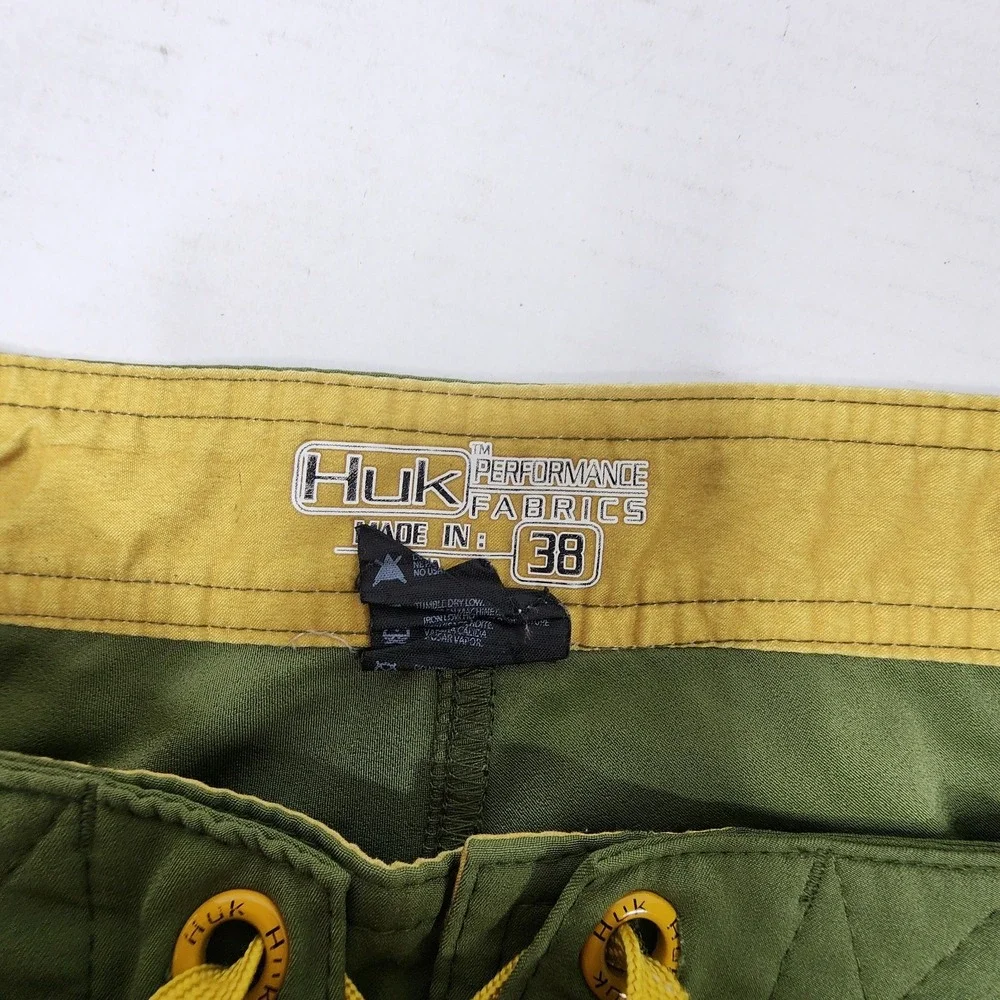 Huk Performance Mens 38 Fishing Outdoor Cargo Shorts Green Boardshorts